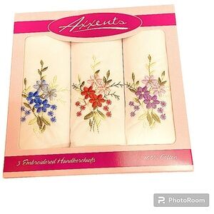 Axxents Fine Quality Soft 100% Cotton Retro Style Handkerchiefs Set.